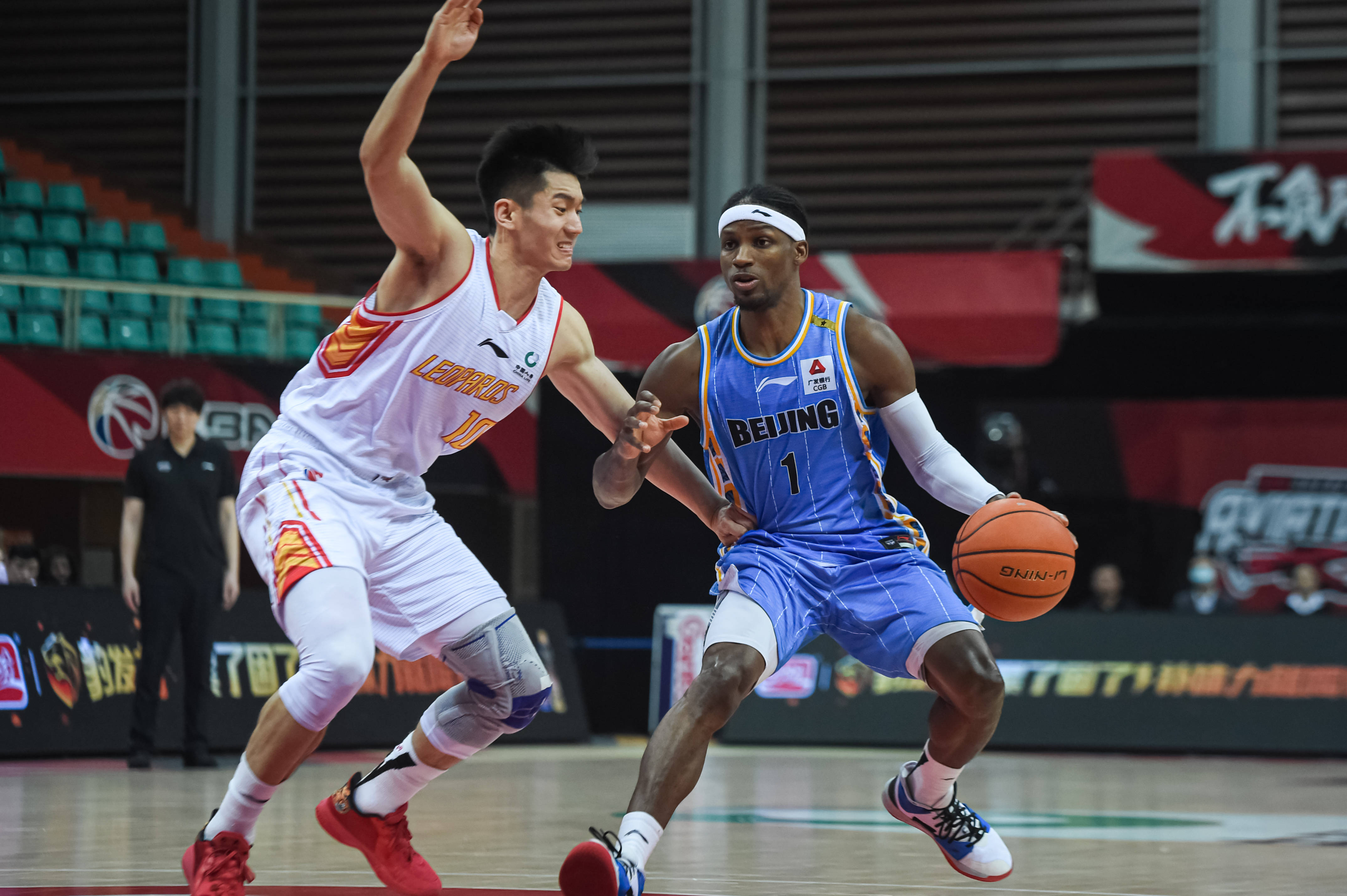 法和精准打 法和精准打