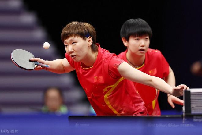 内维尔与嘉 内维尔与嘉