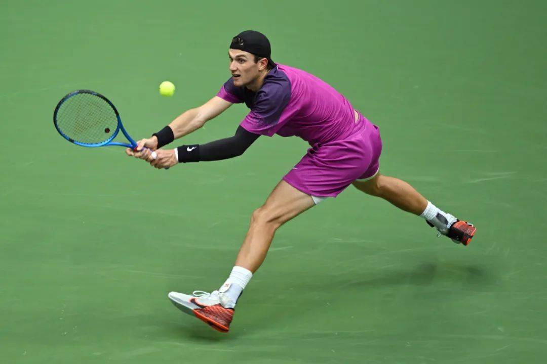 裁判果断判 裁判果断判